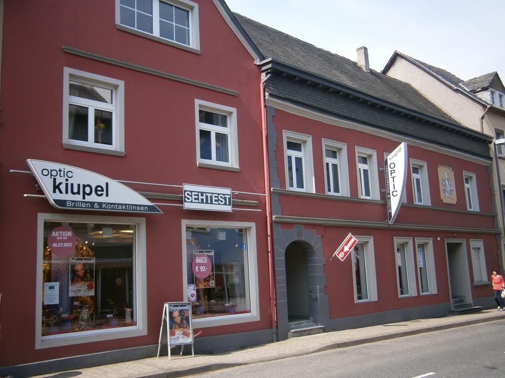 Ferienwohnung Am Nuerburgring 2.Og 아데나우 외부 사진